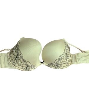 Cacique Cream 42DDBra with Black Lace Detail.